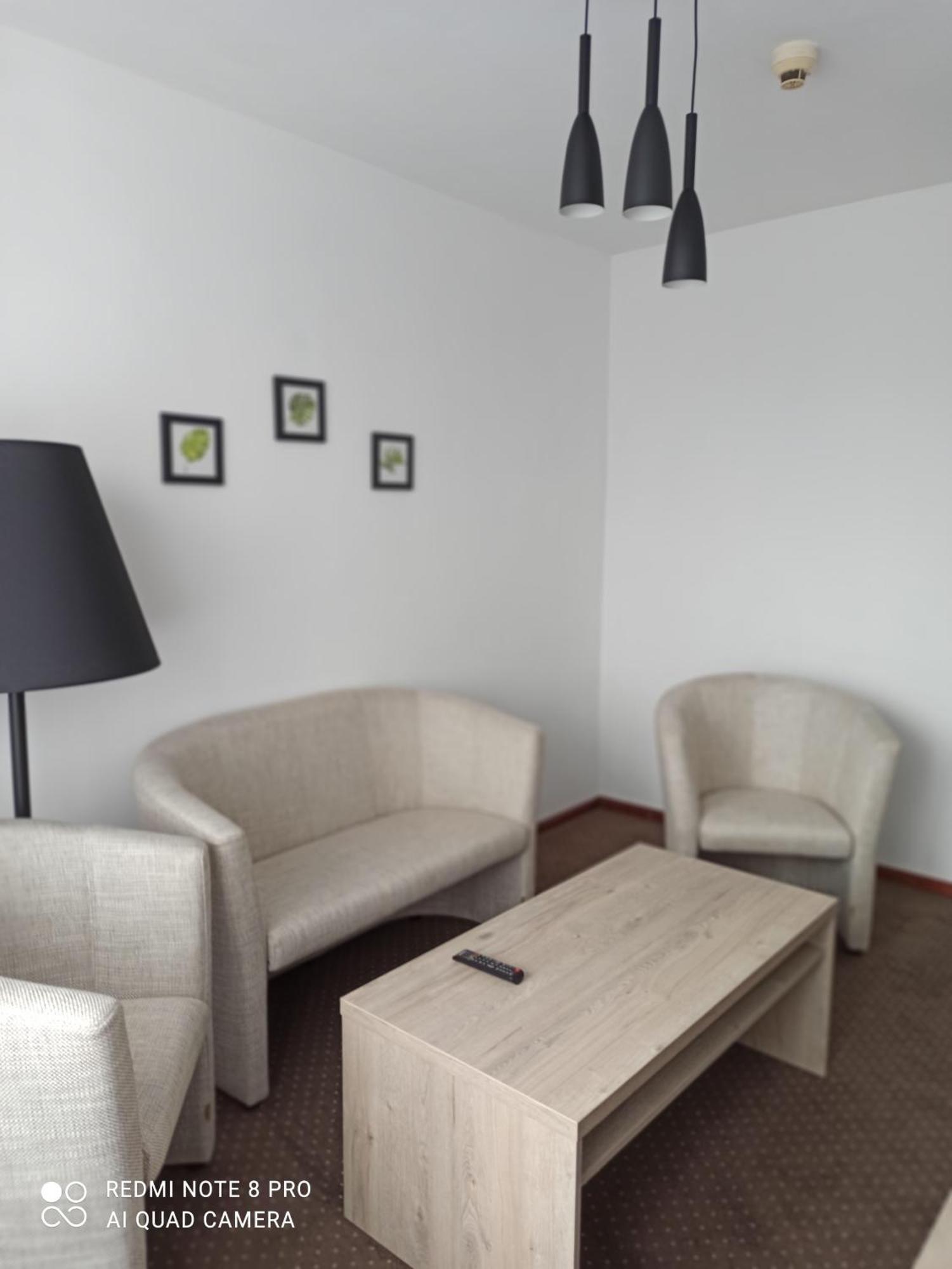 Hotel Odr Sulechów エクステリア 写真