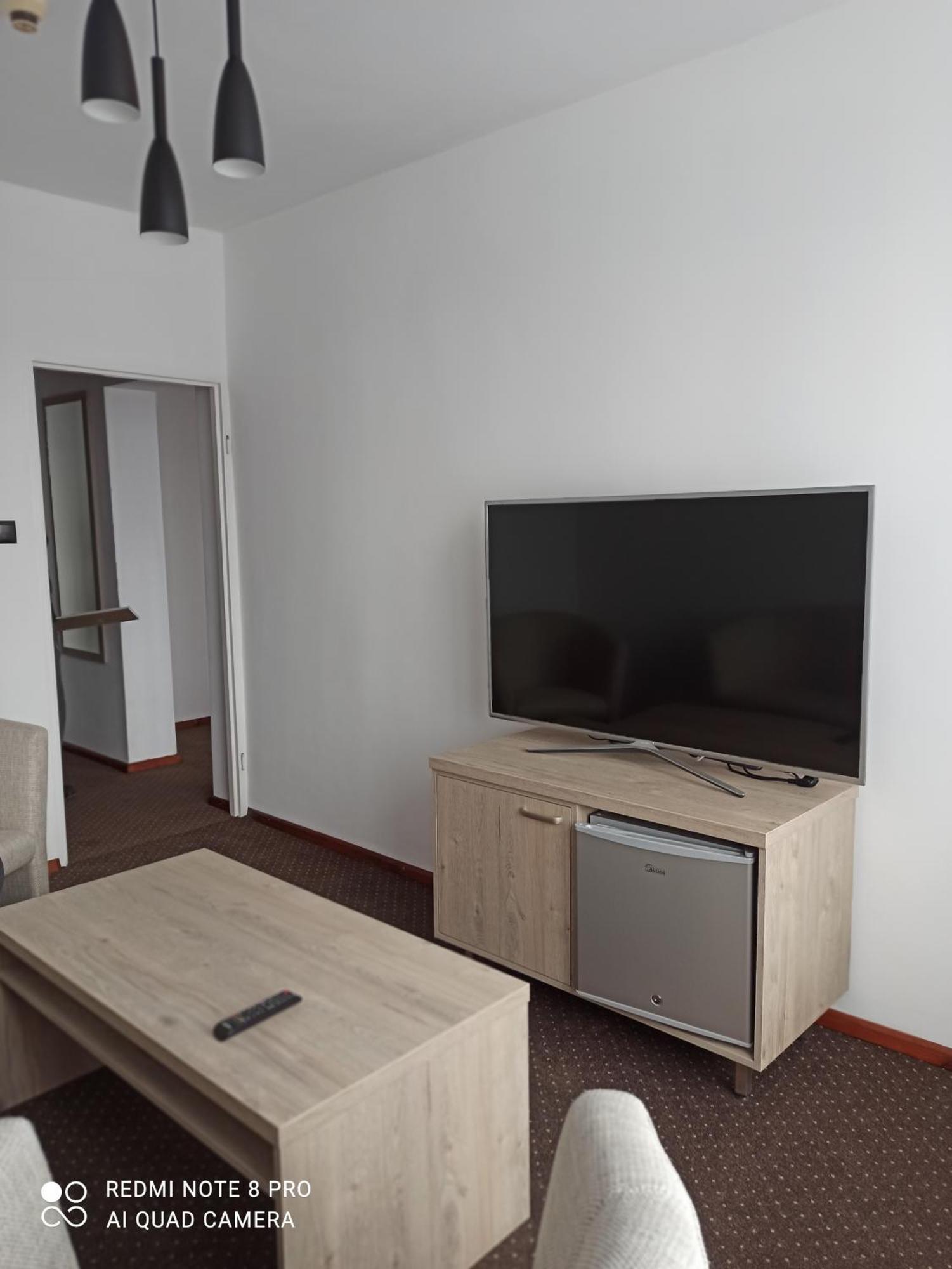 Hotel Odr Sulechów エクステリア 写真