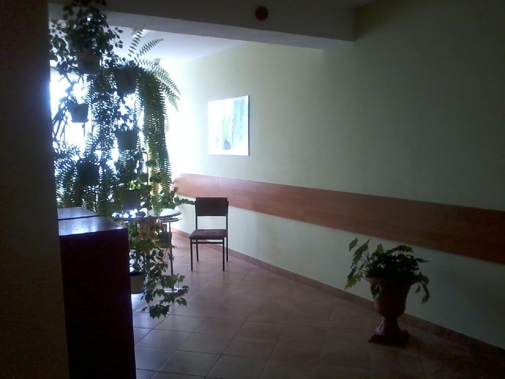 Hotel Odr Sulechów エクステリア 写真