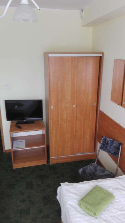 Hotel Odr Sulechów エクステリア 写真
