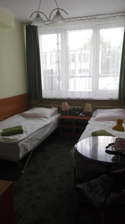 Hotel Odr Sulechów エクステリア 写真