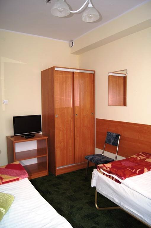 Hotel Odr Sulechów エクステリア 写真